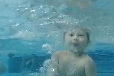 Poslední plavání Medvídků a Světlušek